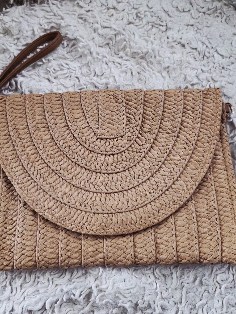 Woven Straw Envelope Clutch - Beige